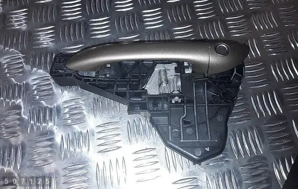 Mercedes-Benz A W169 Front door exterior handle a1697600134