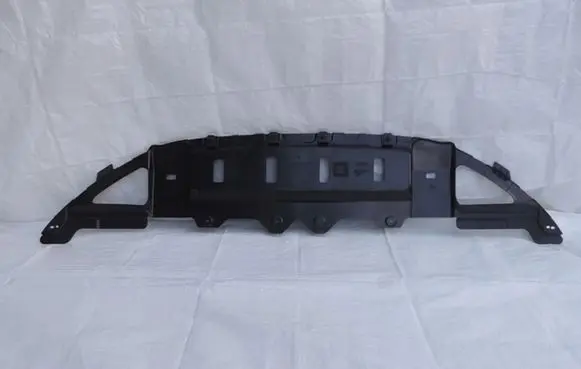 Chevrolet Cruze II Engine splash shield/under tray 95073432