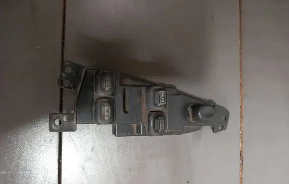 Chrysler Voyager Electric window control switch 39754D