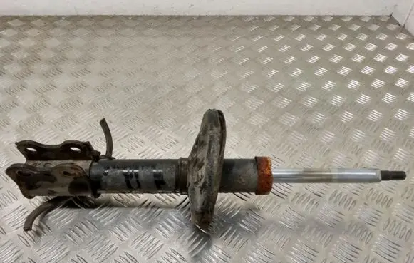 Toyota Avensis T220 Front shock absorber/damper