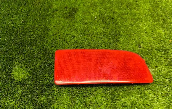 Mercedes-Benz Sprinter W901 W902 W903 W904 Rear tail light reflector A9068260040