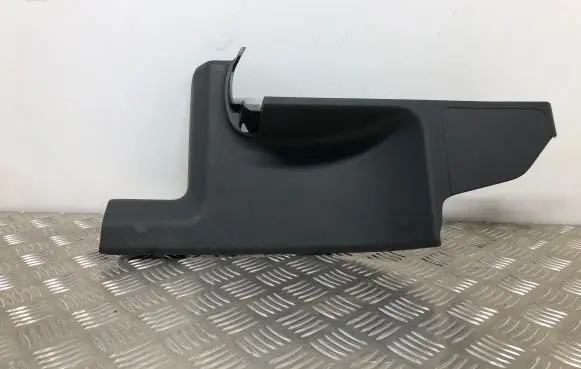 Mitsubishi Outlander Rear sill trim cover 7656A159ZZ