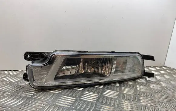 Volkswagen PASSAT B8 Front fog light 3G0941661H
