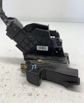 Ford Focus C-MAX Front door lock 3M5AR21813EN