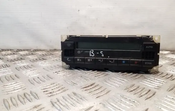 Volkswagen PASSAT B5 Climate control unit 3B1907044B