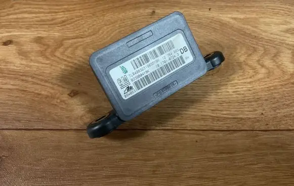 Opel Insignia A ESP acceleration yaw rate sensor BD39B04Y8K 10170107243