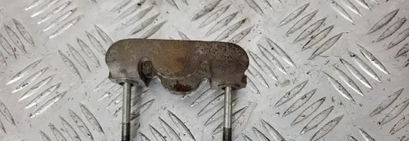 Mitsubishi L200 Fuel Injector clamp holder