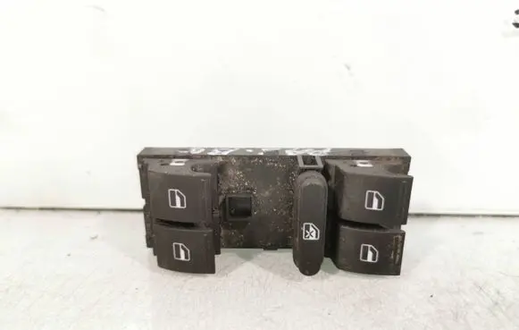 Volkswagen PASSAT B6 Electric window control switch 1K4959857A