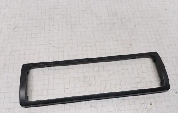 Volkswagen PASSAT B5.5 Radio/GPS head unit trim 
