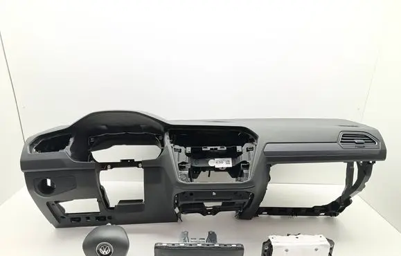 Volkswagen Tiguan Dashboard 5NB857181 5NB858296 5NN880201L