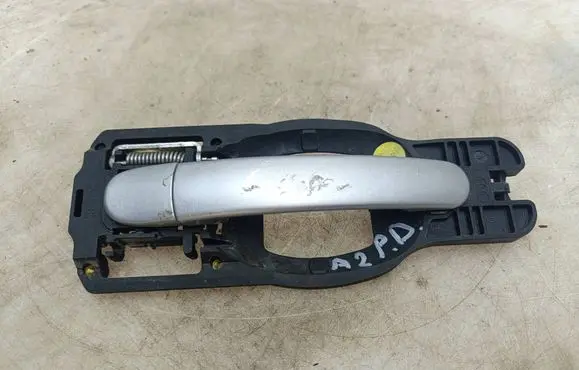 Audi A2 Front door exterior handle 15335201