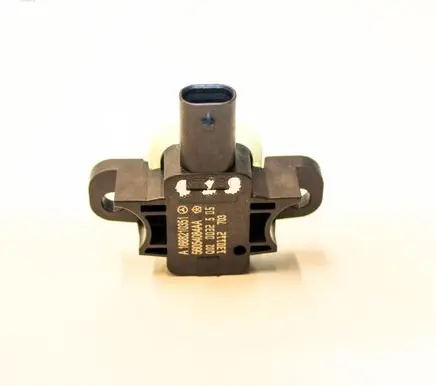 Mercedes-Benz GL X166 Airbag deployment crash/impact sensor A1668210351