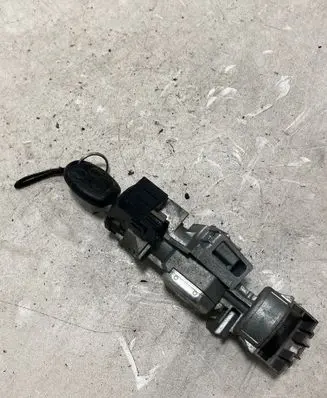 Ford C-MAX I Ignition lock 3m513f880