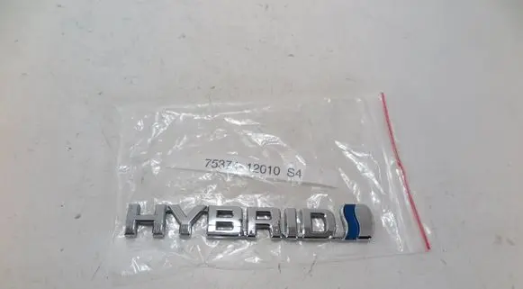 Toyota Auris E180 Fender model badge letters 7537412010