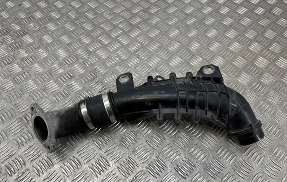 Mazda 6 Turbo air intake inlet pipe/hose 0413160411