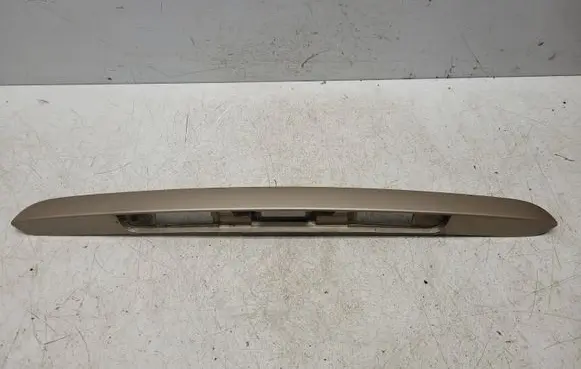 Renault Modus Trunk door license plate light bar 