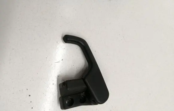 Volkswagen PASSAT B4 Engine bonnet (hood) release handle 3A1823533