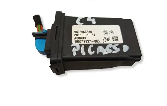 Citroen C4 II Picasso Other control units/modules 9806066880 20160331 100742937005