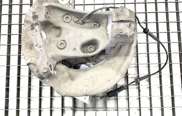 BMW 1 F20 F21 Front wheel hub spindle knuckle