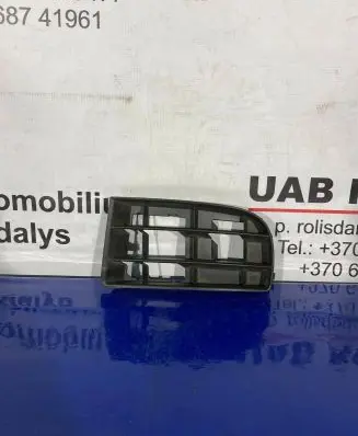 Volkswagen Golf V Front bumper lower grill 1K0853665A