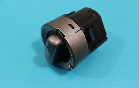 Toyota Land Cruiser (J200) Seat control switch 135625 IMPRK1430324