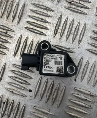 Land Rover Discovery 3 - LR3 Airbag deployment crash/impact sensor 5H2Z14A686BA 00009400A5 YDB500141