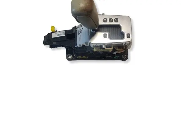 Volvo XC60 Gear shifter/selector 30759120