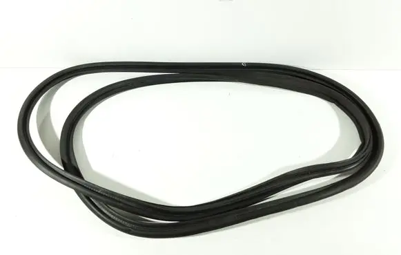 Toyota Avensis T250 Trunk rubber seal (body) 