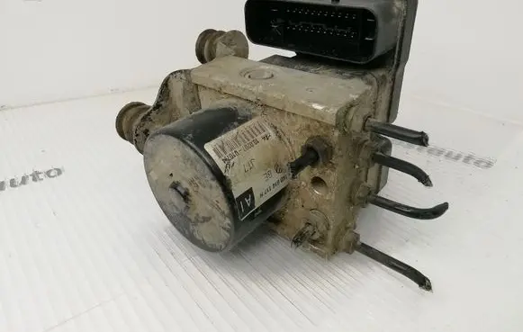 Seat Altea XL ABS Pump 1K0907379P 1K0614117H