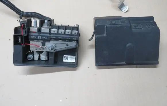 Opel Insignia B Positive cable (battery) 39116699 812461952 8639800000000U