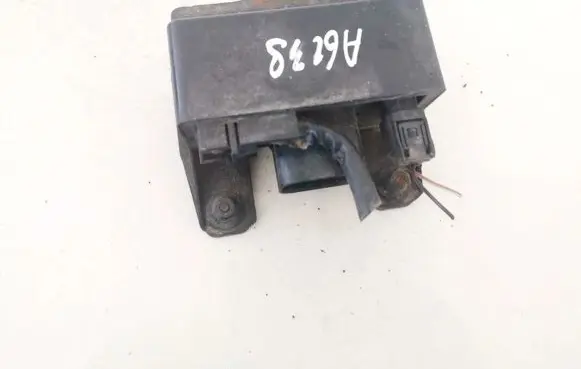 Mercedes-Benz C W203 Coolant fan relay 