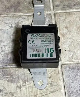 Toyota Prius (XW20) Door control unit/module 8999147030 48411010740
