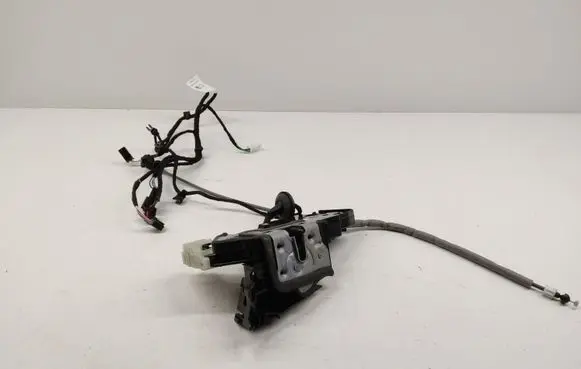 Mercedes-Benz A W177 Front door lock A1770032899