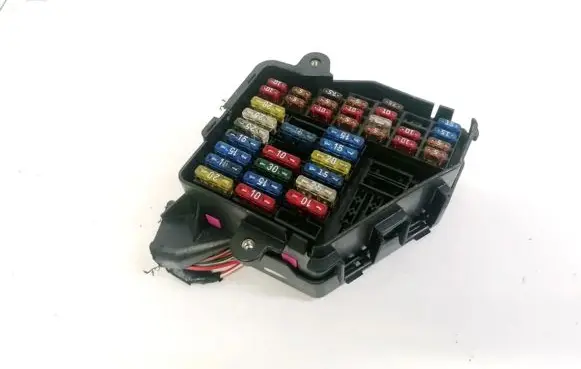 Volkswagen Golf IV Fuse box set 1J1970007J 1J0970096A