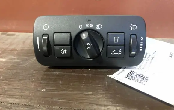 Volvo XC60 Light switch 30739413