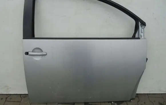 Volkswagen New Beetle Rear door