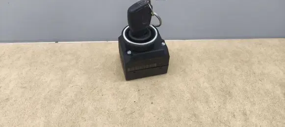 Mercedes-Benz R W251 Ignition lock 1645450708