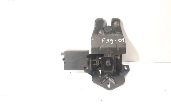 BMW 5 E39 Tailgate/trunk/boot lock/catch/latch 8168892