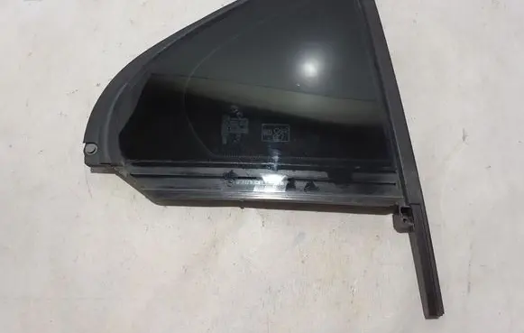 Mercedes-Benz C W206 Rear vent window glass A2067308002