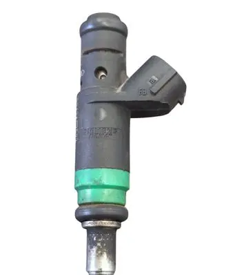 Audi A6 S6 C5 4B Fuel injector 06C133551 2262A02592