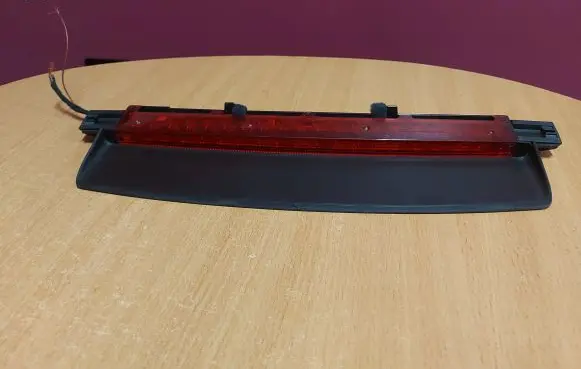 Audi A6 S6 C6 4F Third/center stoplight 4F5945097