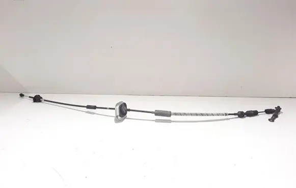 Hyundai ix 55 Gear shift cable linkage 467903J150