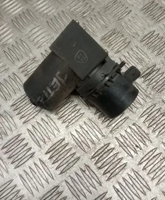 Volkswagen Jetta II Central locking vacuum pump 