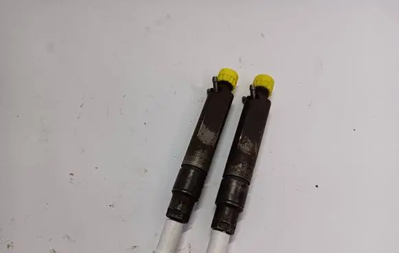 Audi A3 S3 8P Fuel injector 038130201G