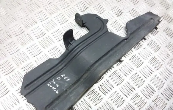 Toyota Corolla Verso AR10 Radiator trim 532850F020