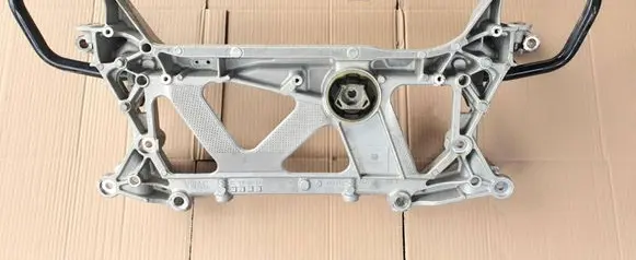Volkswagen PASSAT B8 Front subframe V692661 73036040