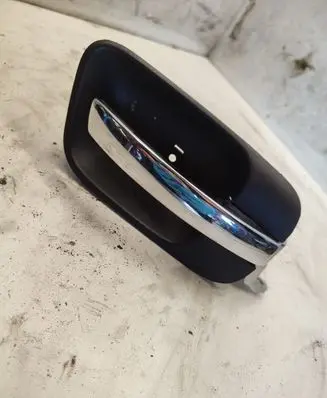 Chrysler 300 - 300C Front door interior handle 1070402