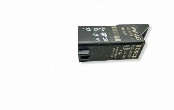 Audi A5 Glow plug pre-heat relay 038907281D