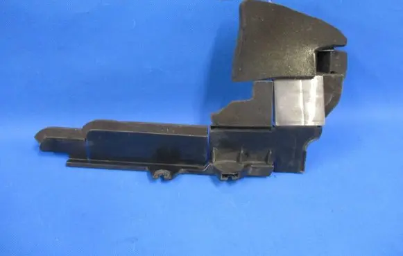 Subaru Forester SK Intercooler air channel guide 