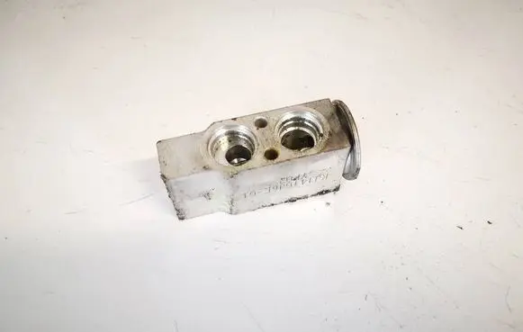 Air conditioning (A/C) expansion valve
